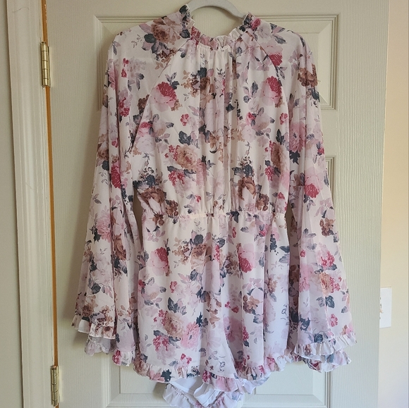 Floral romper - Picture 3 of 6